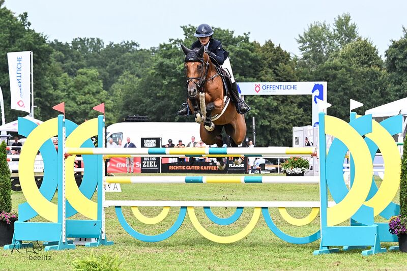 7f2772946aff103581580b3126fe17c6